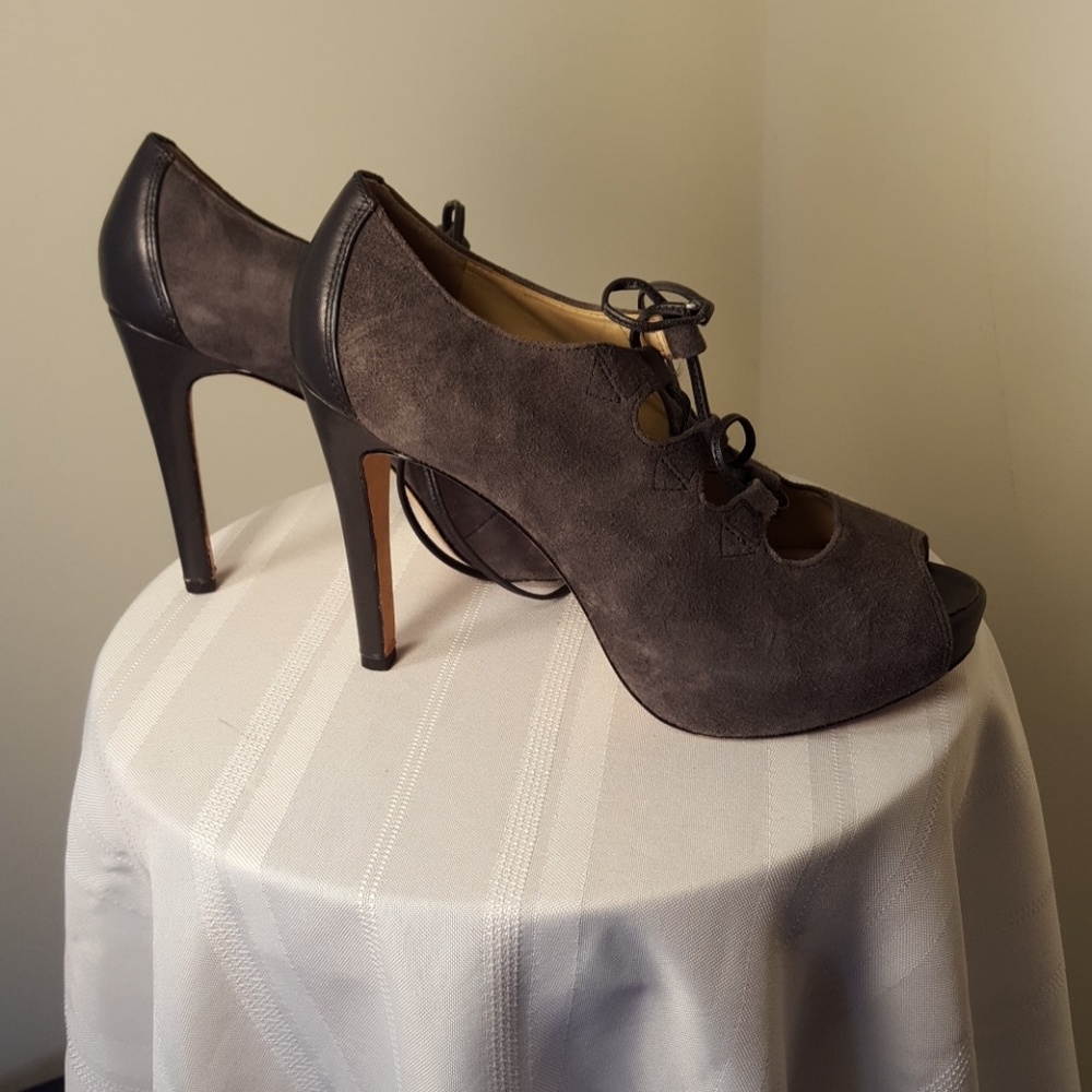 Talbots Erica Suede Lace Up Bootie (Gray) - Picture 4 of 5